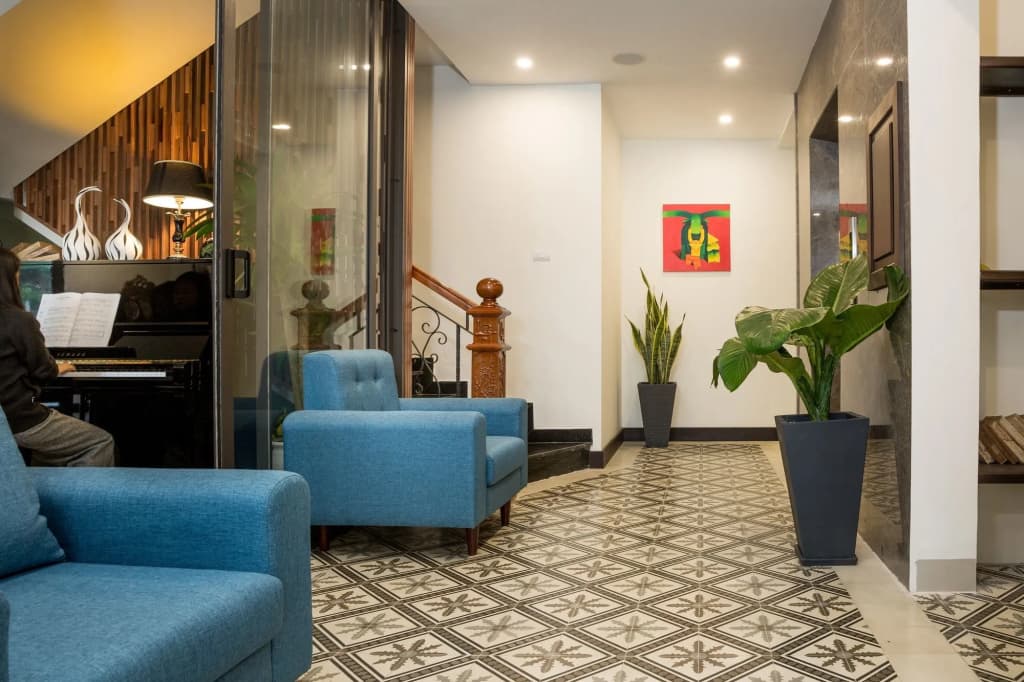 Haka Hotel & Apartment - photo 2