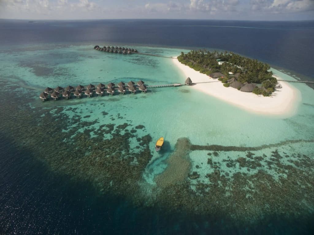 Angaga Island Resort & Spa - photo 19