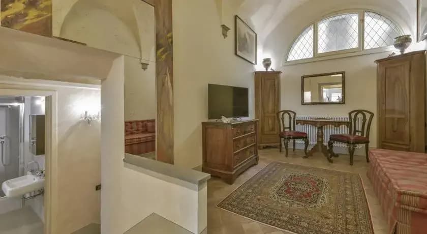 Epoque Halldis Apartment - photo 8