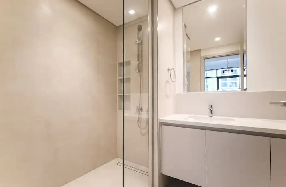 Elite LUX Holiday Homes - Dubai Creek Oasis 2BR Luxe w Burj View - photo 8