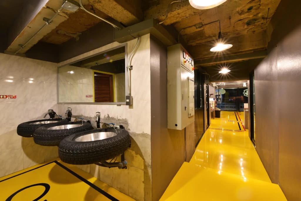 248 Street Hostel - photo 9