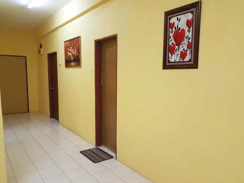 Budget Inn Apartment - photo 8