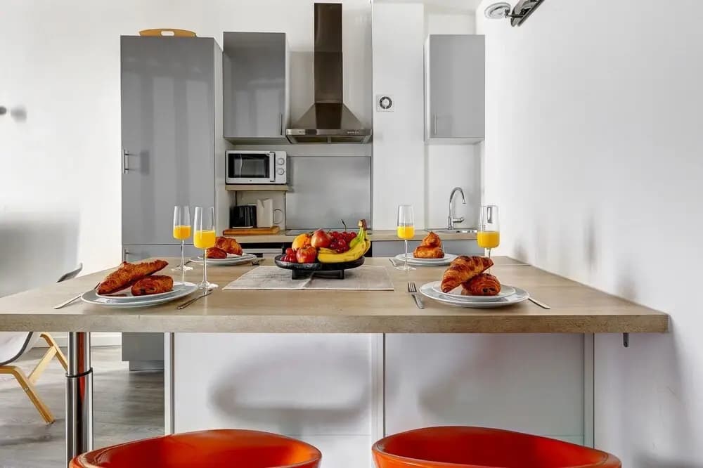 Charming 1BR in Saint-Germain Sleeps 4 - photo 12