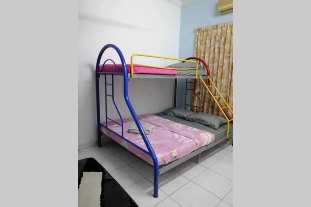 Orked Aeridina Homestay Puchong - photo 4