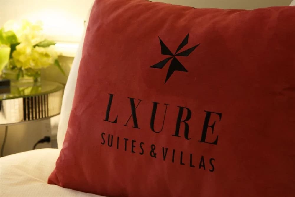 Lxure Brooklyn Suites - photo 3