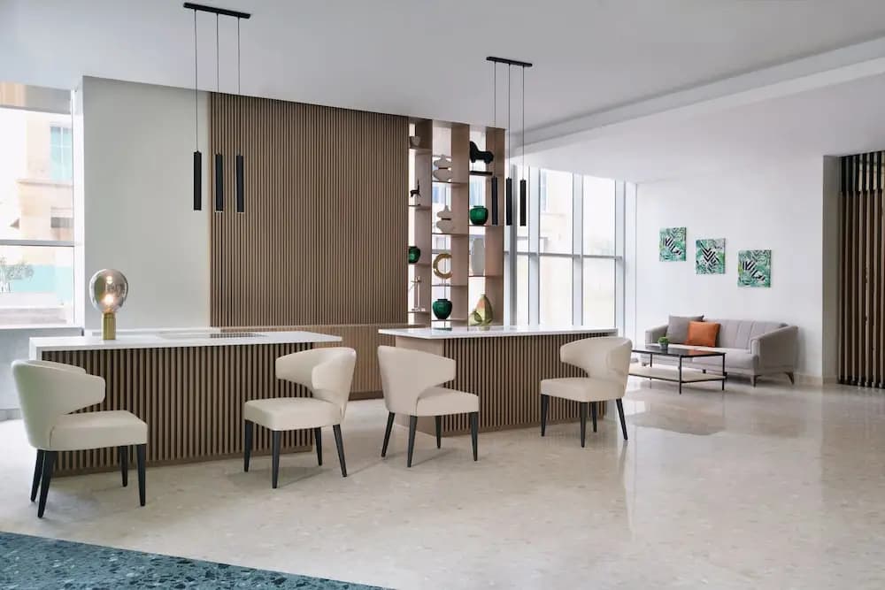 Element by Marriott West Bay Doha - photo 32