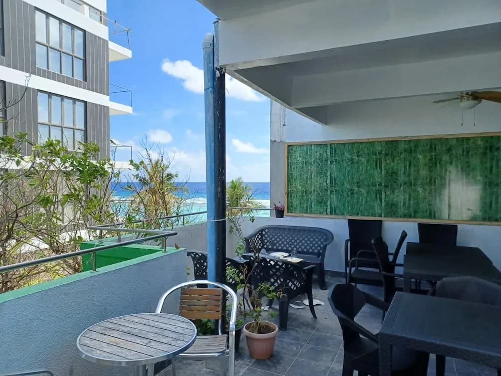 Huvadhumaa Inn - photo 17