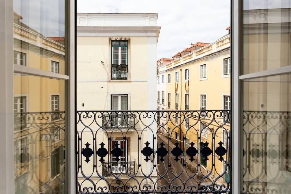 Alfama Design Suites Guesthouse - photo 1