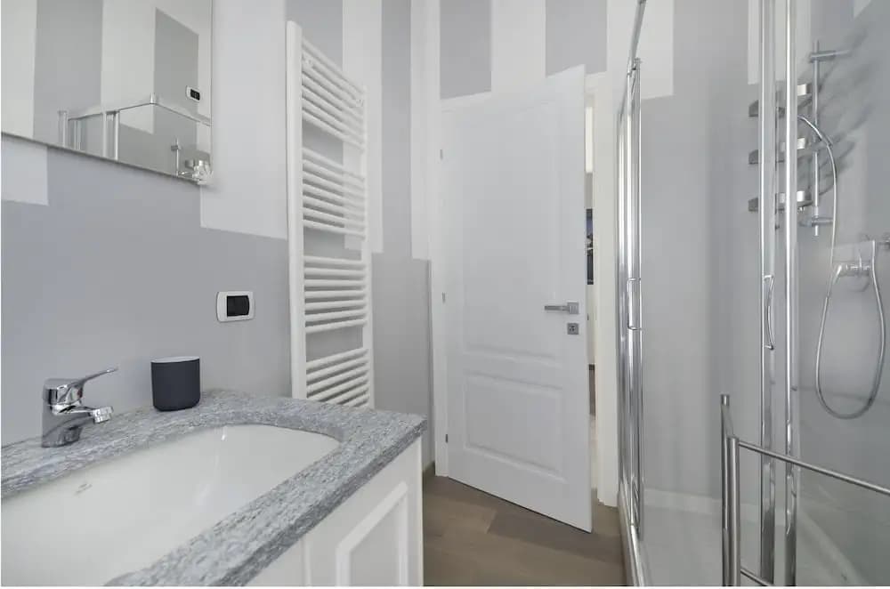 Modern Inner City Apartment - photo 3