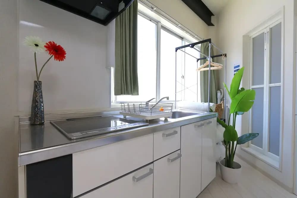 Liz Guest House Umeda - photo 16
