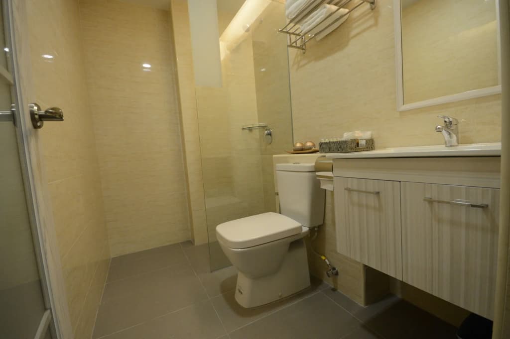 Sunrise Hotel - photo 8