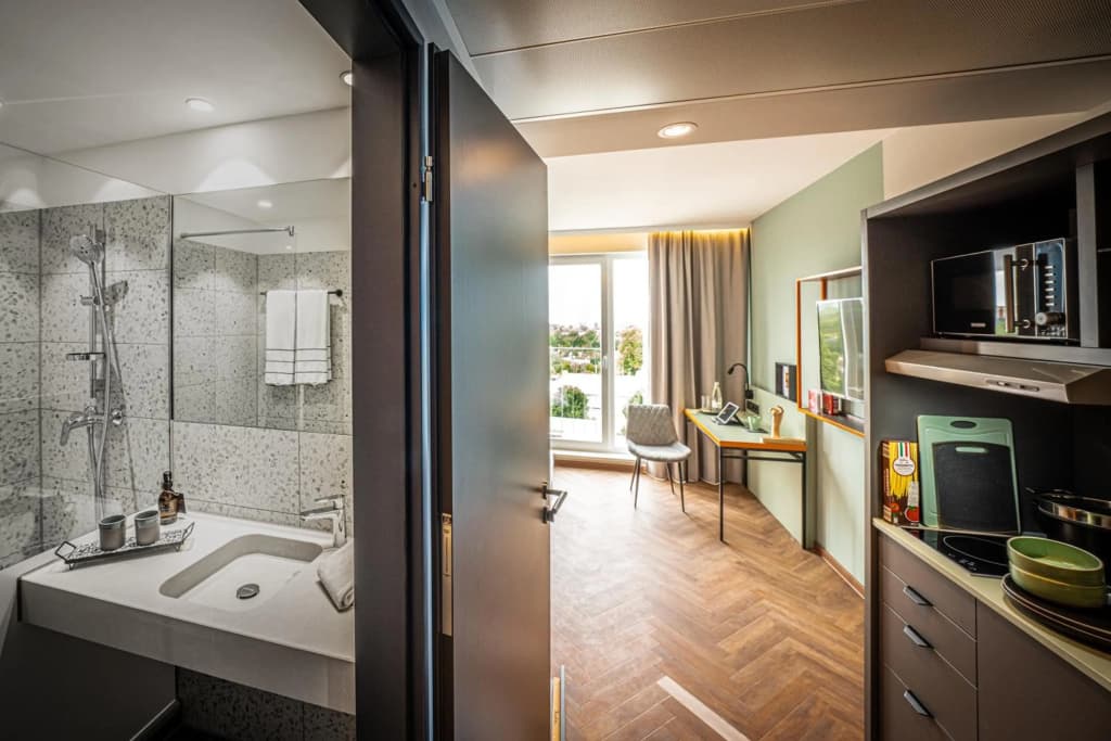 LOGINN Hotel Berlin Airport - photo 40