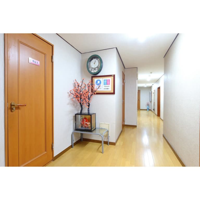 Haru Hotel - photo 10