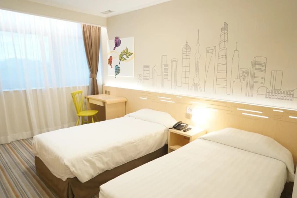 West Hotel - photo 20