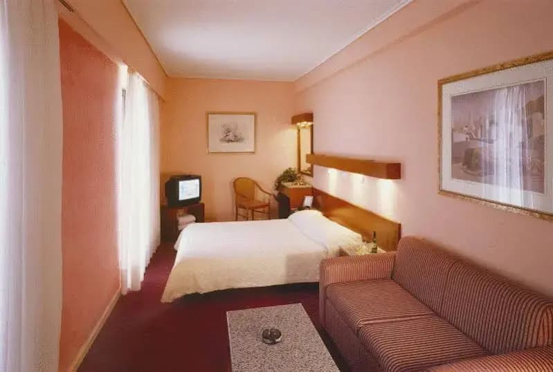 New Victory Hotel - photo 6