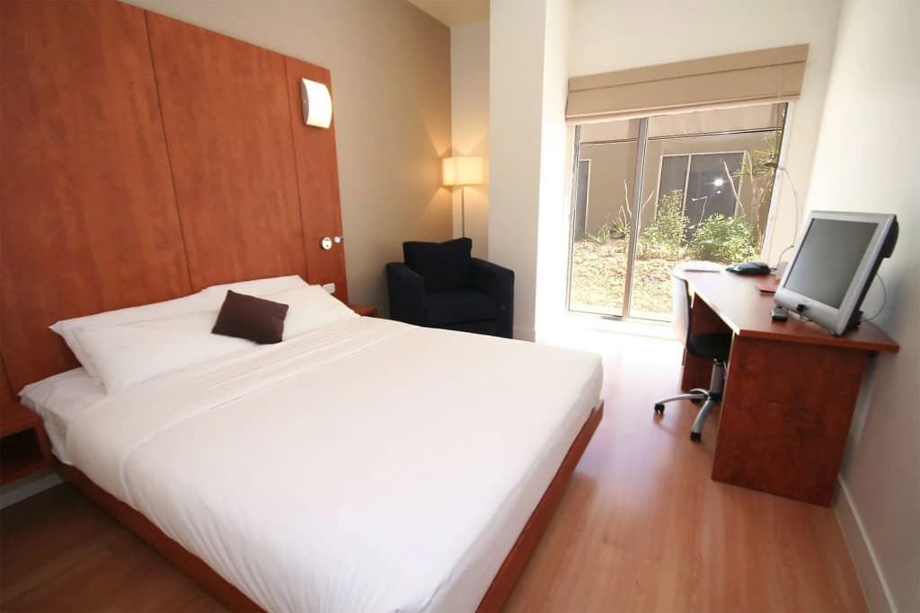 Holiday Inn Dandenong by IHG - photo 5