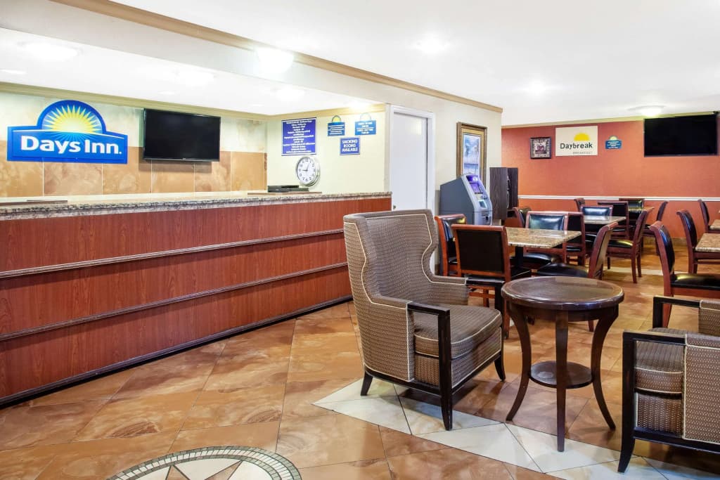 Days Inn by Wyndham Orlando Downtown - photo 13
