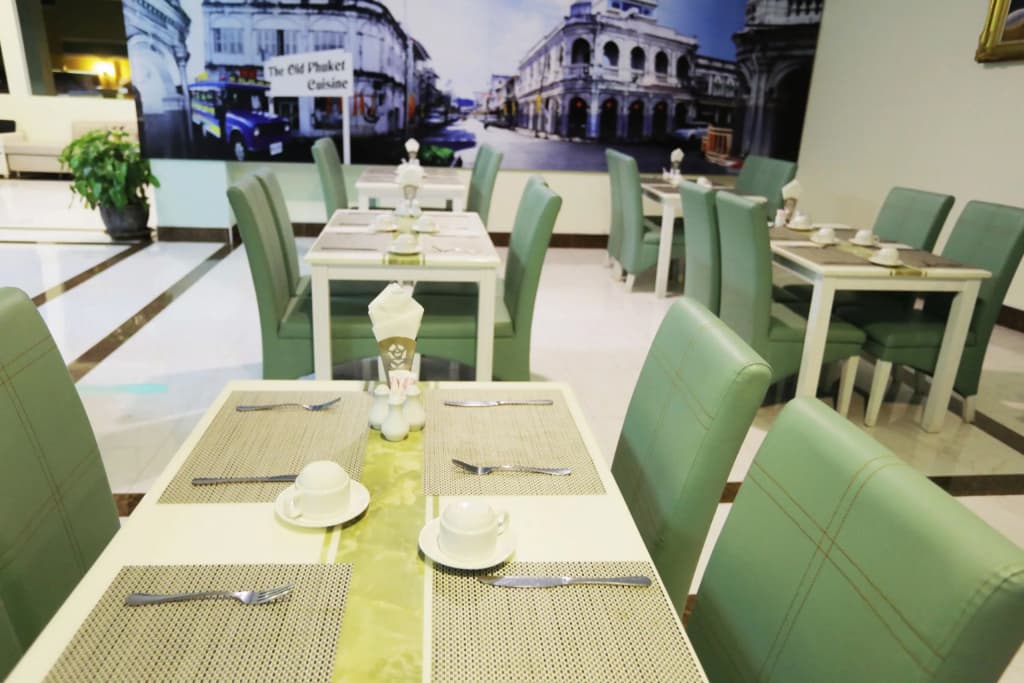 Addplus Hotel & Spa - photo 20