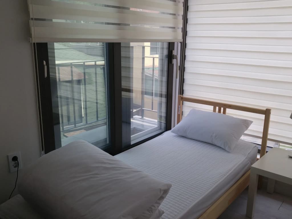 Myeongdong Artmonstay Guesthouse - photo 2
