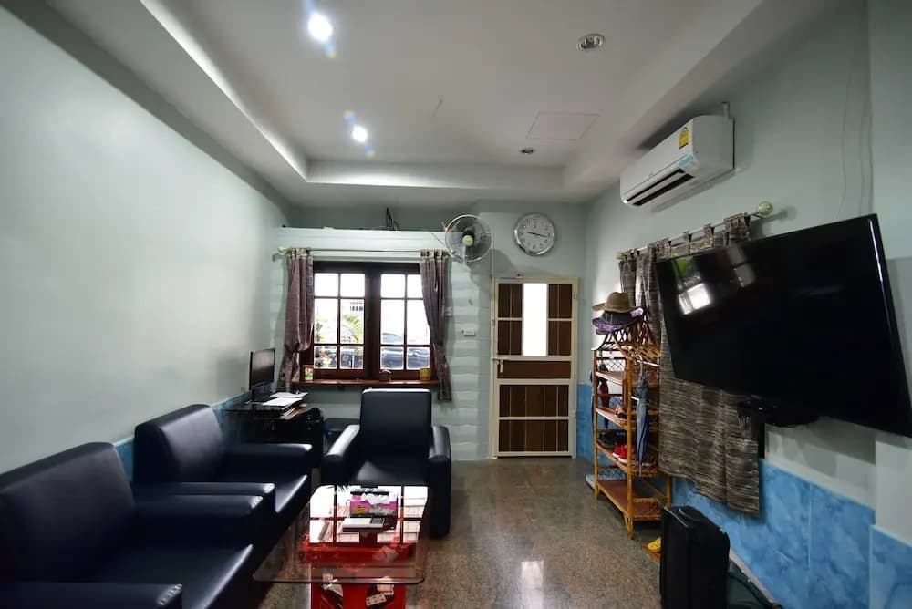 5 Minute Hostel - photo 12