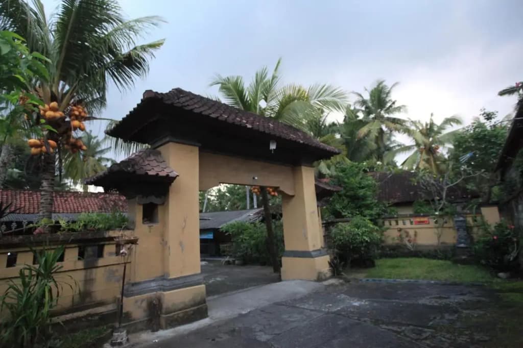 Liang House and Hostel - photo 20