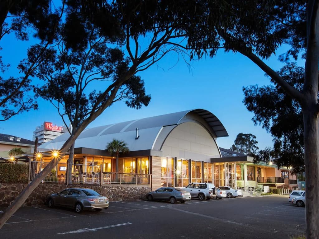 Nightcap at Shoppingtown Hotel - photo 23