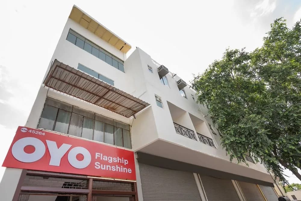 OYO Flagship 45264 Opposite Paryavaran Complex Post Office - photo 1