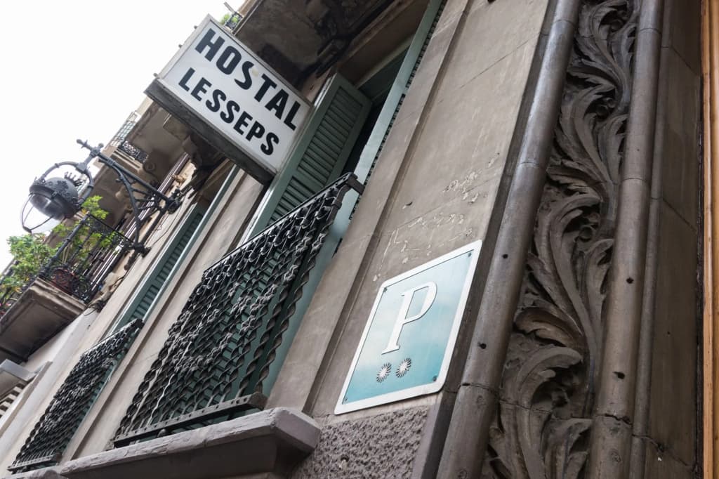 Hostal Lesseps - photo 1