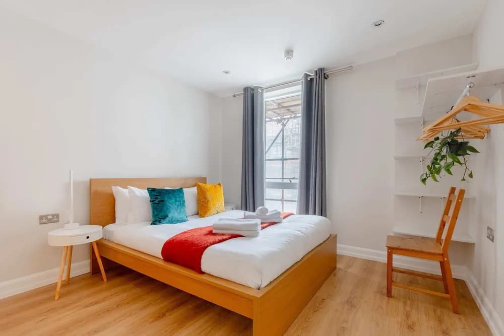 Vibrant & Inviting 1BD Flat, Heart of Haggerston! - photo 12