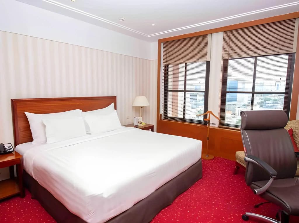 REDTOP Hotel & Convention Center - photo 3