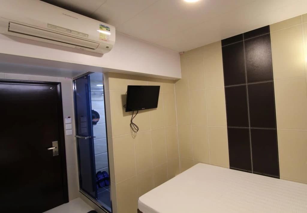 Prince Hotel - photo 8