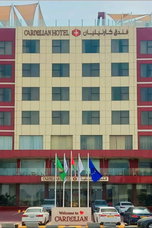 Carnelian By Glory Bower Hotel - photo 1