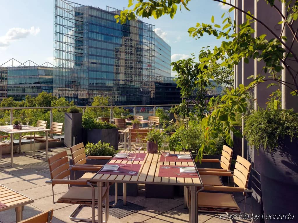 Swissôtel Berlin - photo 17