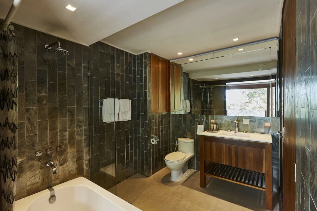 LUXX Langsuan Hotel - photo 44