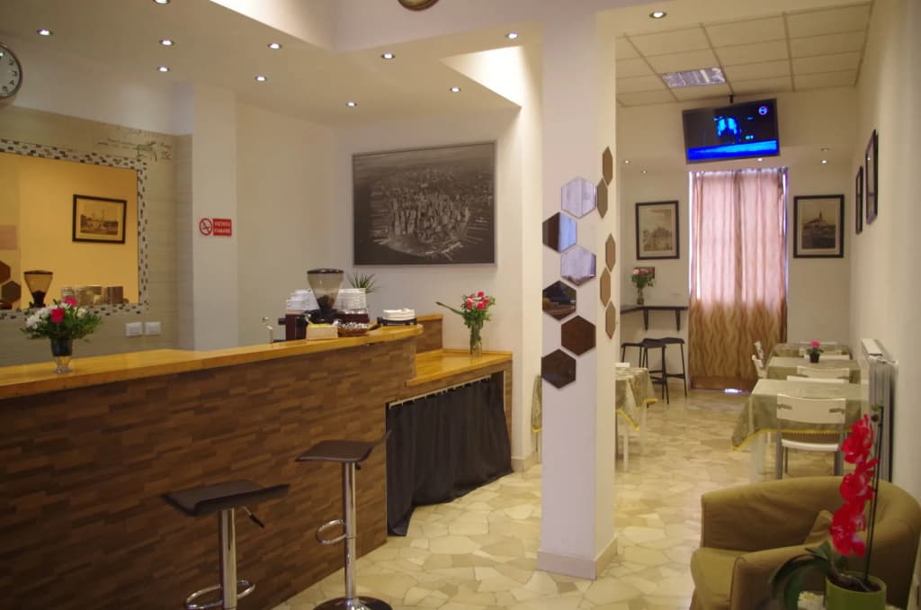 Hotel Euro Inn - photo 1