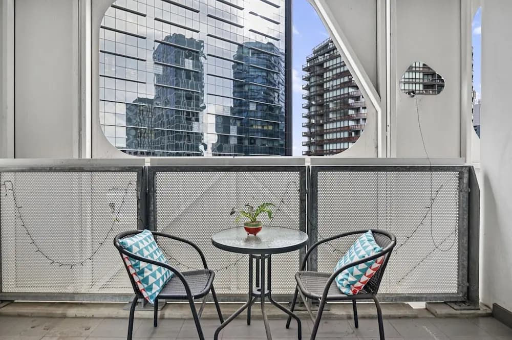 1BR Docklands Walk to Marvel Stadium + Balcony - photo 9
