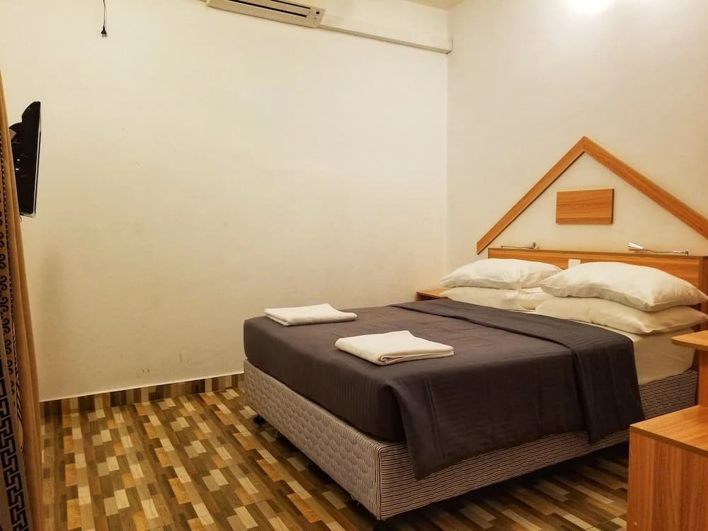 Nomadic Inn - main photo