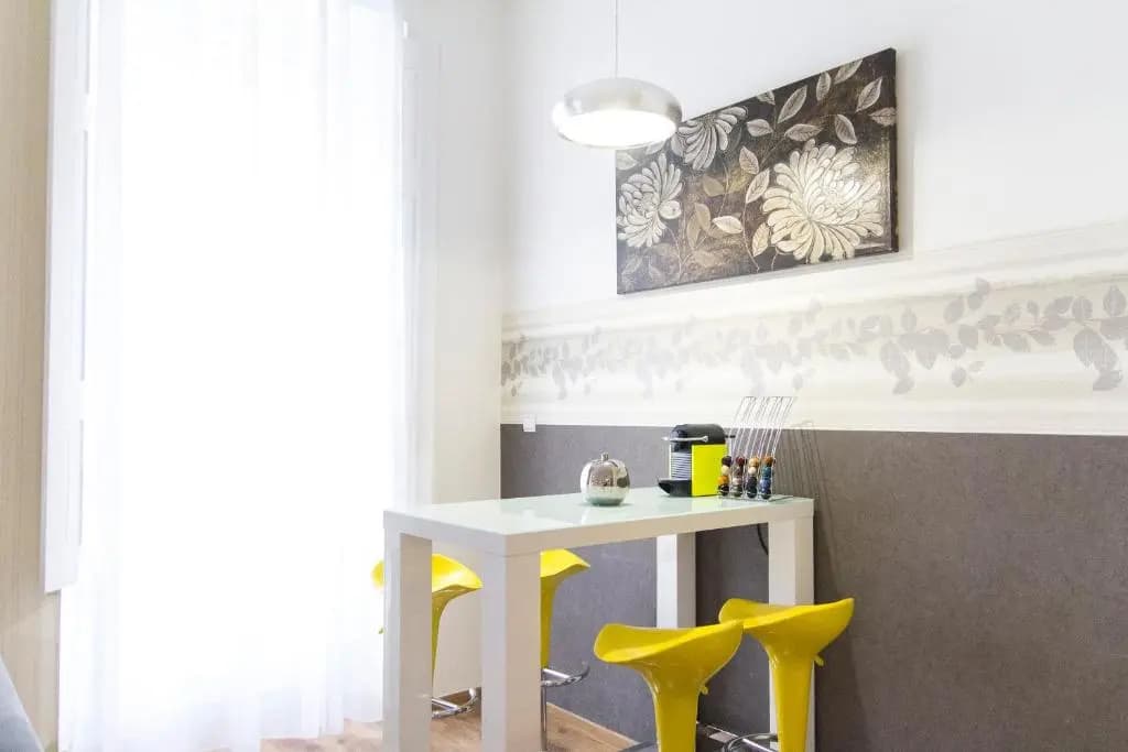 Luxury 2br Apt by the Synagogue - photo 9