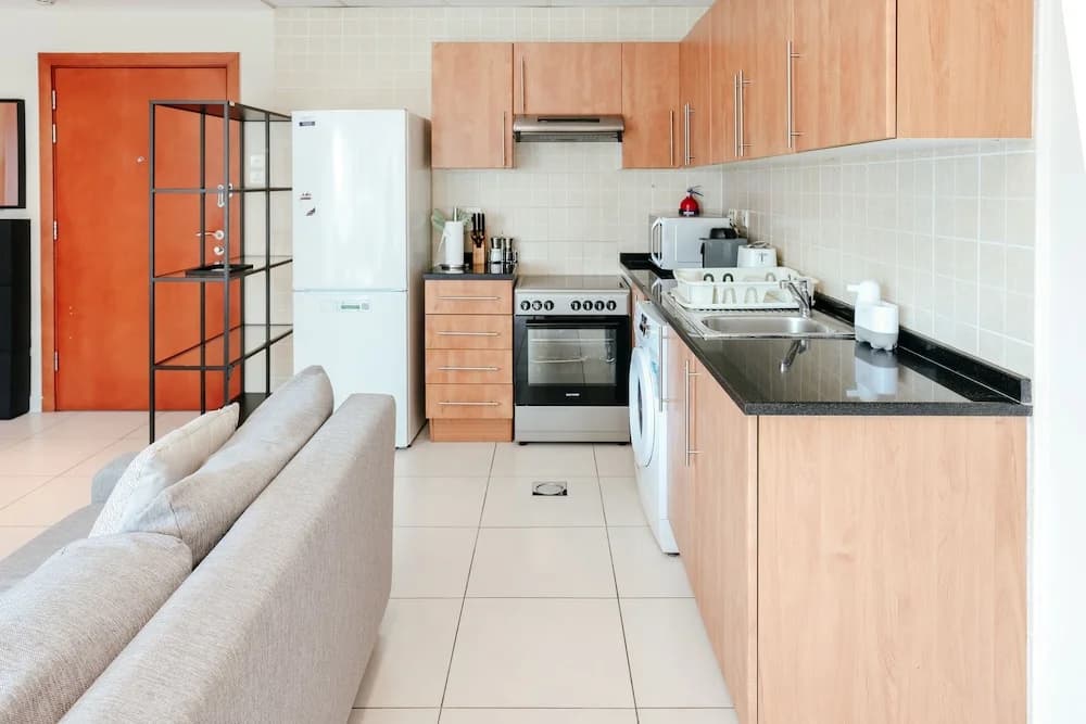 Elegant 1BD with Stunning Views - photo 10