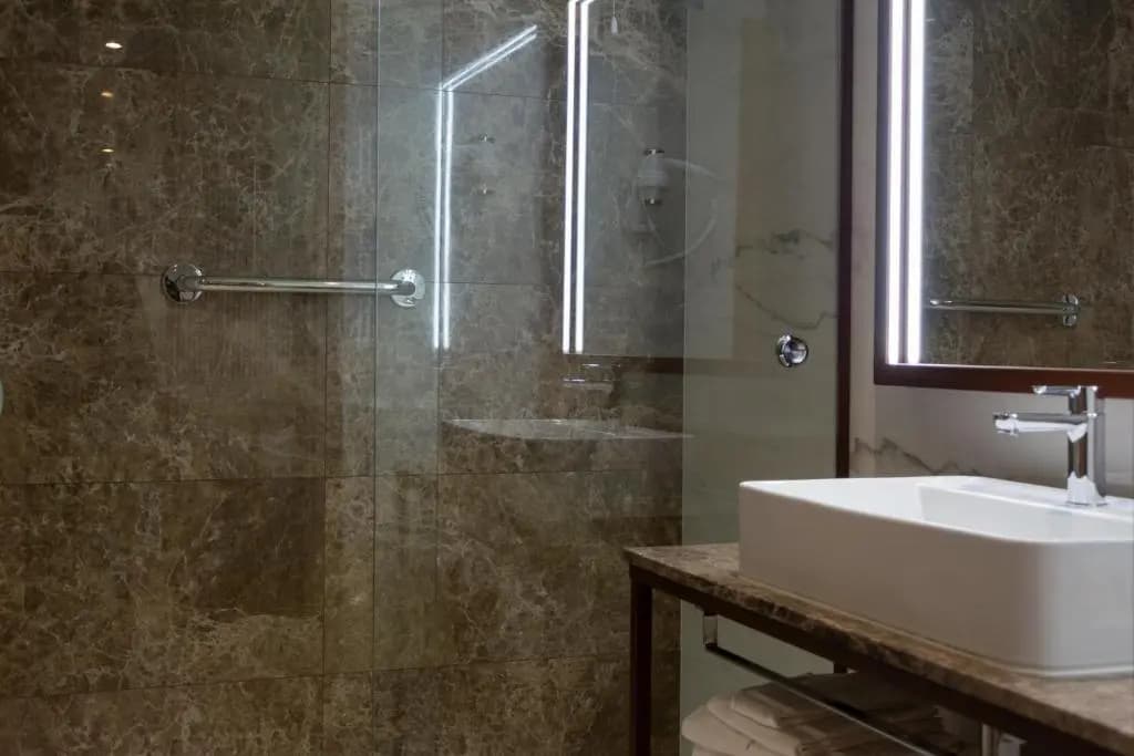 VIP Executive Suites do Marques Hotel - photo 45