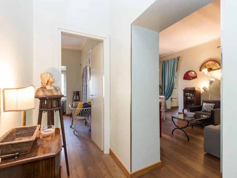 RSH Vatican Large Bright Apartment - photo 25