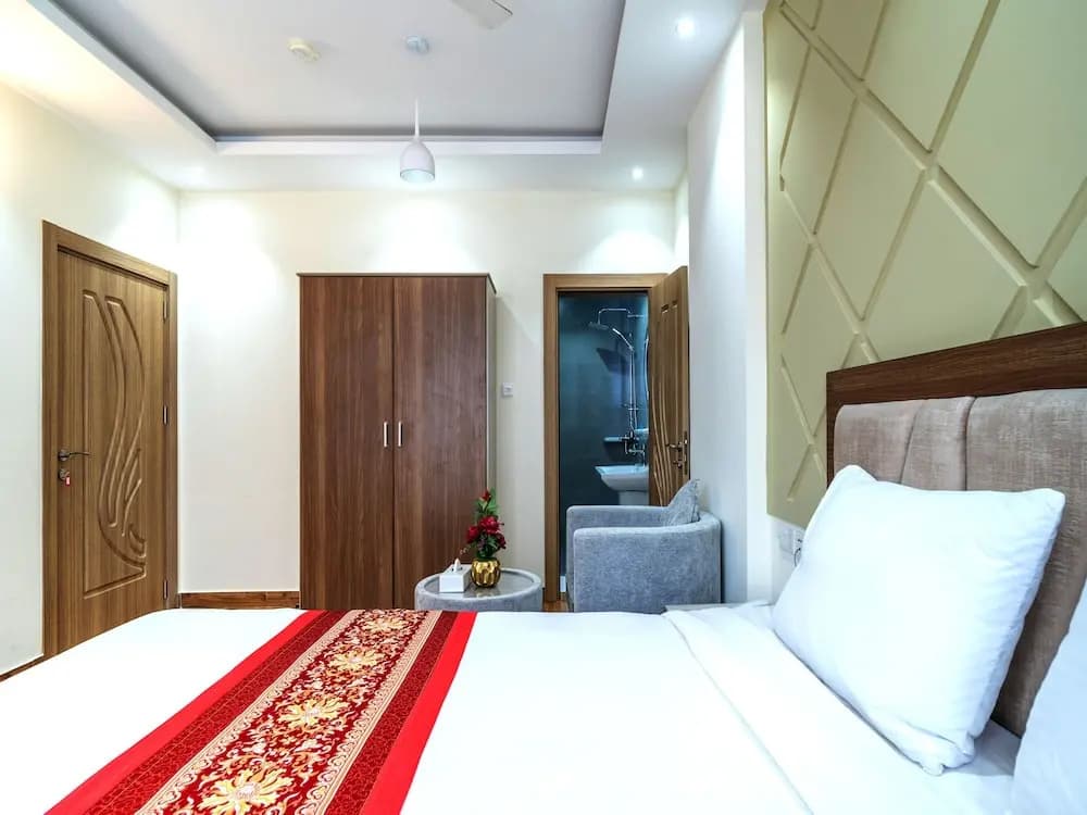 OYO Townhouse 156 Rose Hotel Apartments. - photo 4