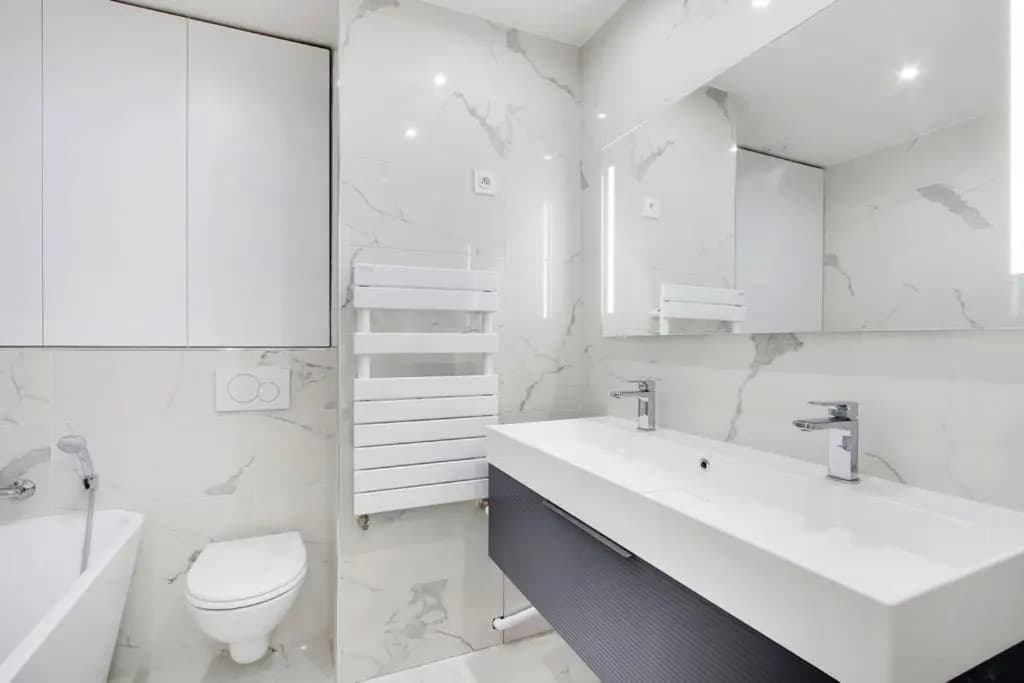 Trocadero/ Eiffel Tower - 3 Bedrooms- All New! - photo 8