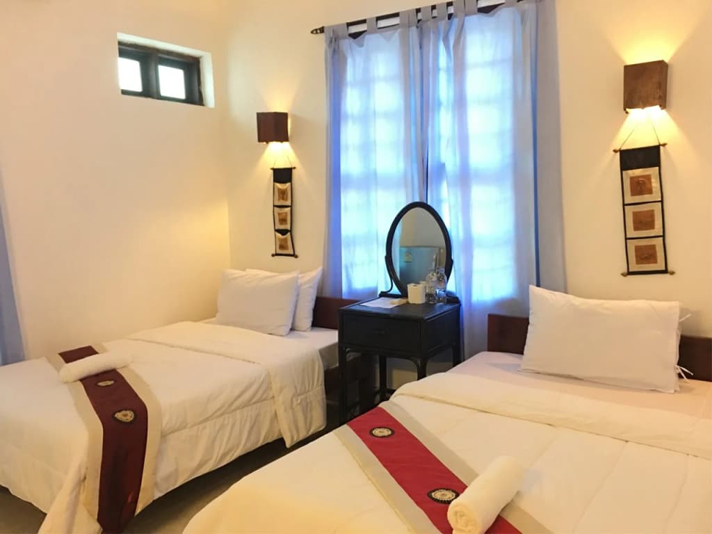Smileys Guesthouse - photo 5