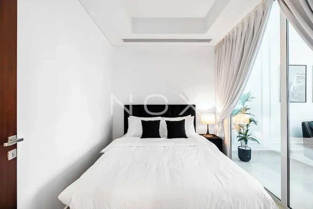 2BR 908 Bay Square B13 - photo 4