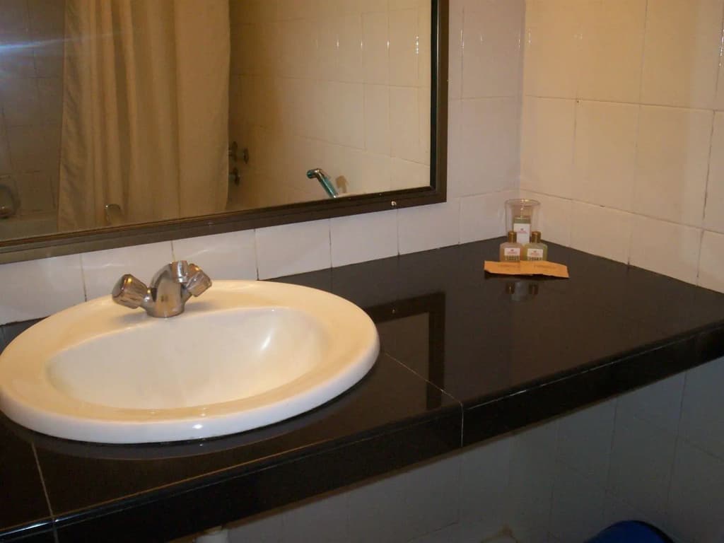 Hotel Grand Crystal - photo 9