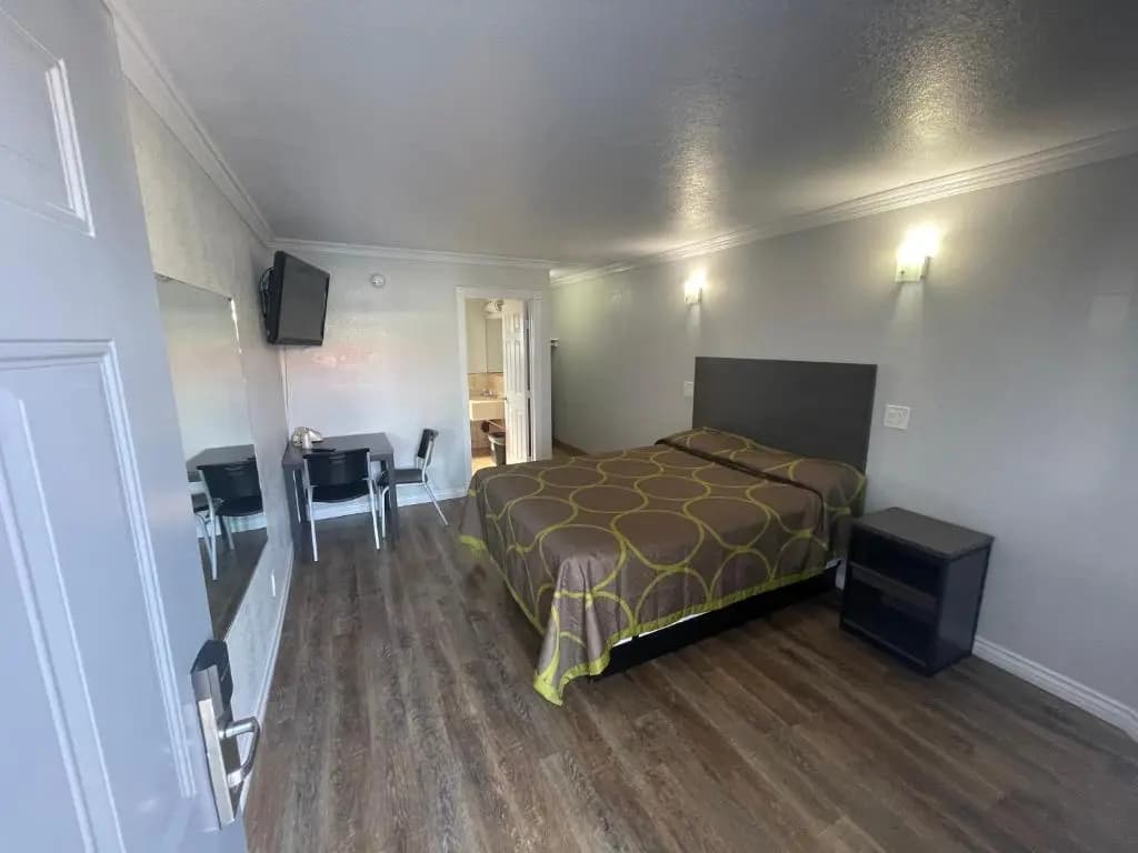 Seaway Motel - photo 6