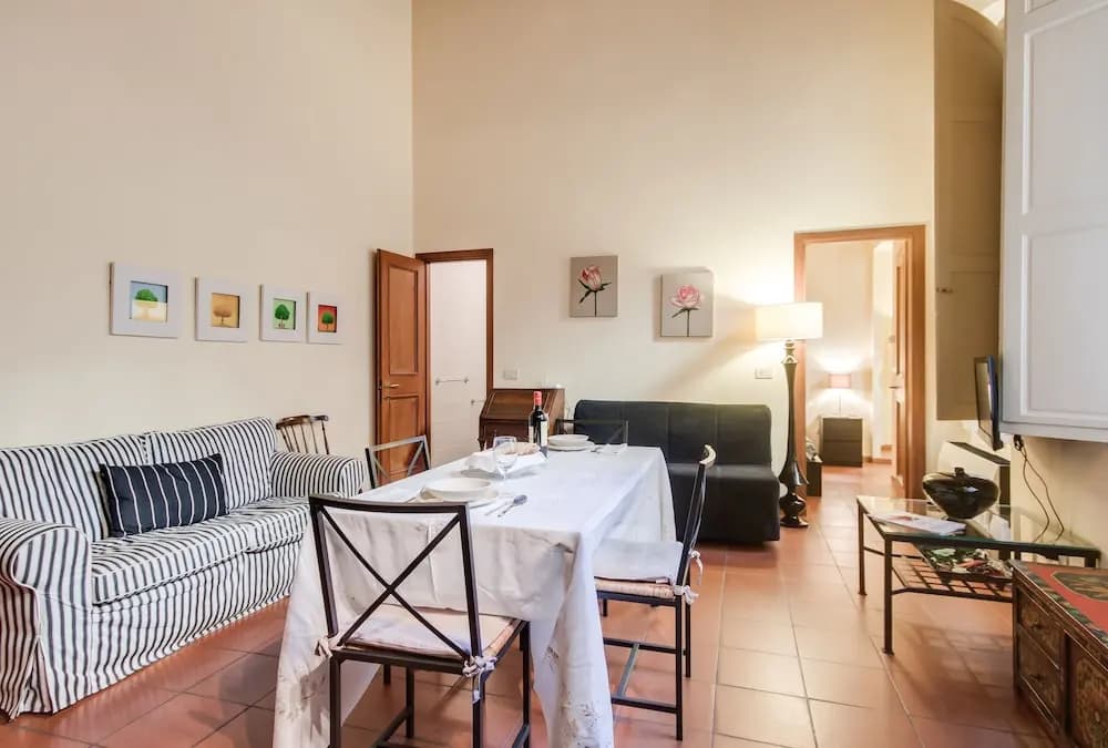 Florence Apartments - photo 24