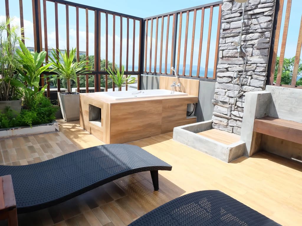 5ive Beach House Hotel - photo 15