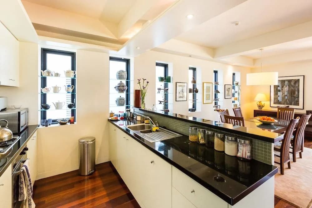 BELLE, 2BDR Melbourne Apartment - photo 10